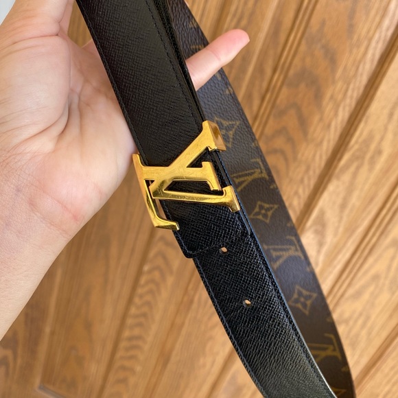 Women’s reversible Louis Vuitton belt - Picture 2 of 6